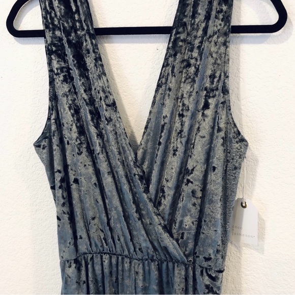 NWT - coco + jaimeson Silver Velour Jumpsuit Size Medium - Picture 3 of 6